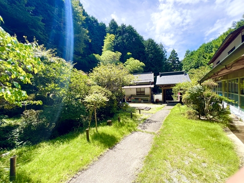 奥不動寺の庭