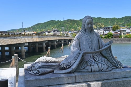 紫式部